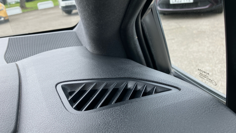 Toyota Corolla 2.0 VVT-i Hybrid Design 5dr CVT Hybrid Estate